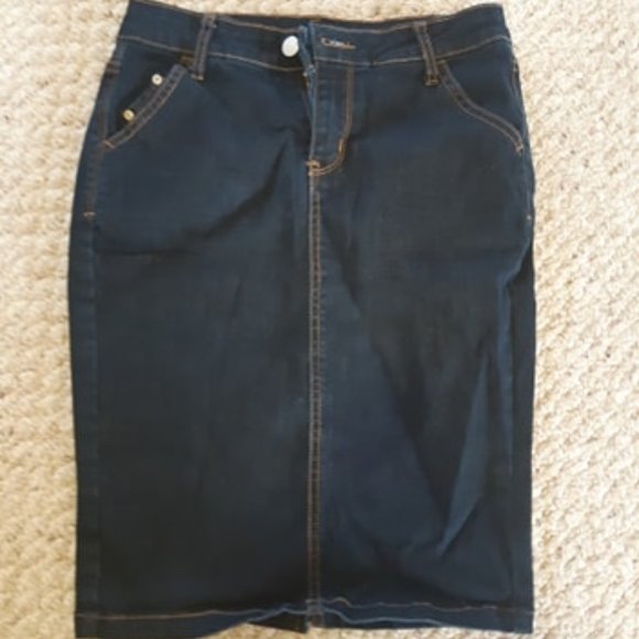 Jean Skirt - Picture 1 of 1